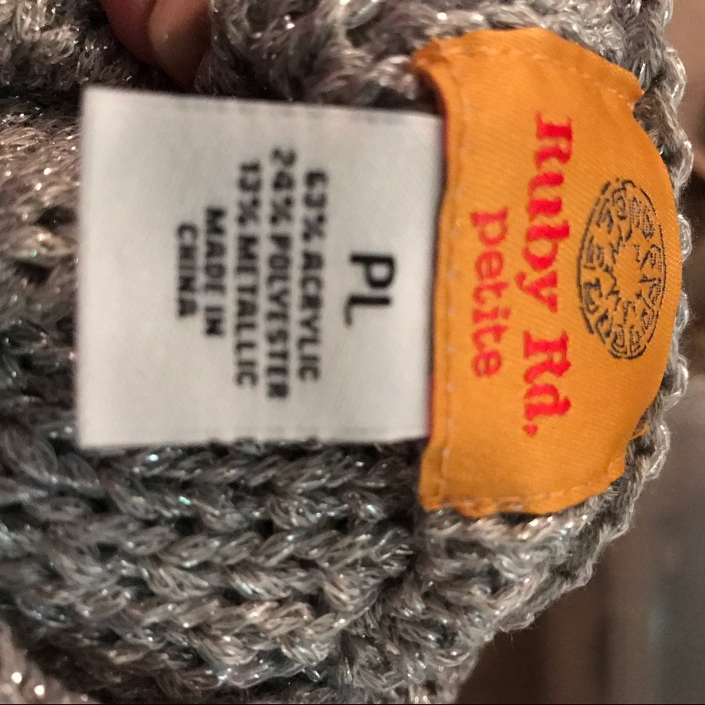 🔥Silver knit sweater - Picture 4 of 4